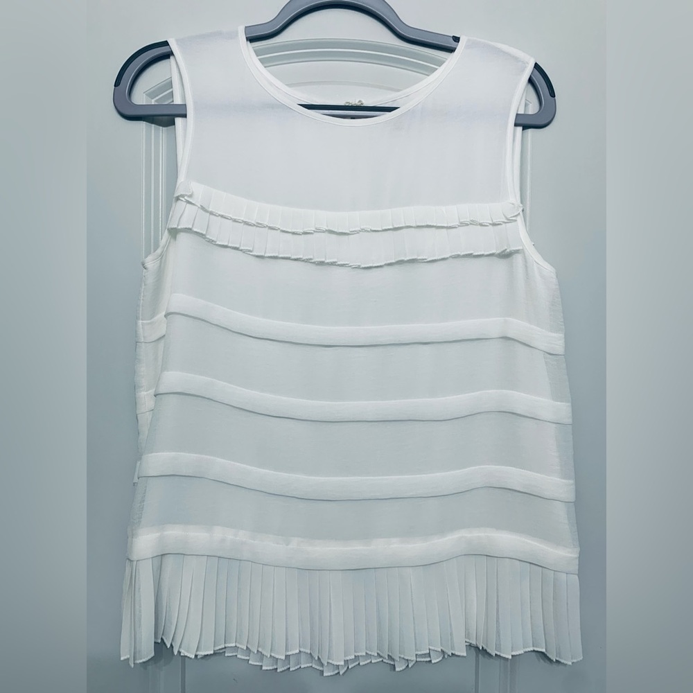 Max Studio Pleated White Sleeveless Top